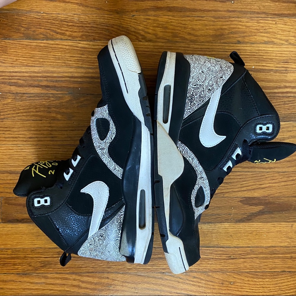 Nike Air Flight 2013 mid sneakers